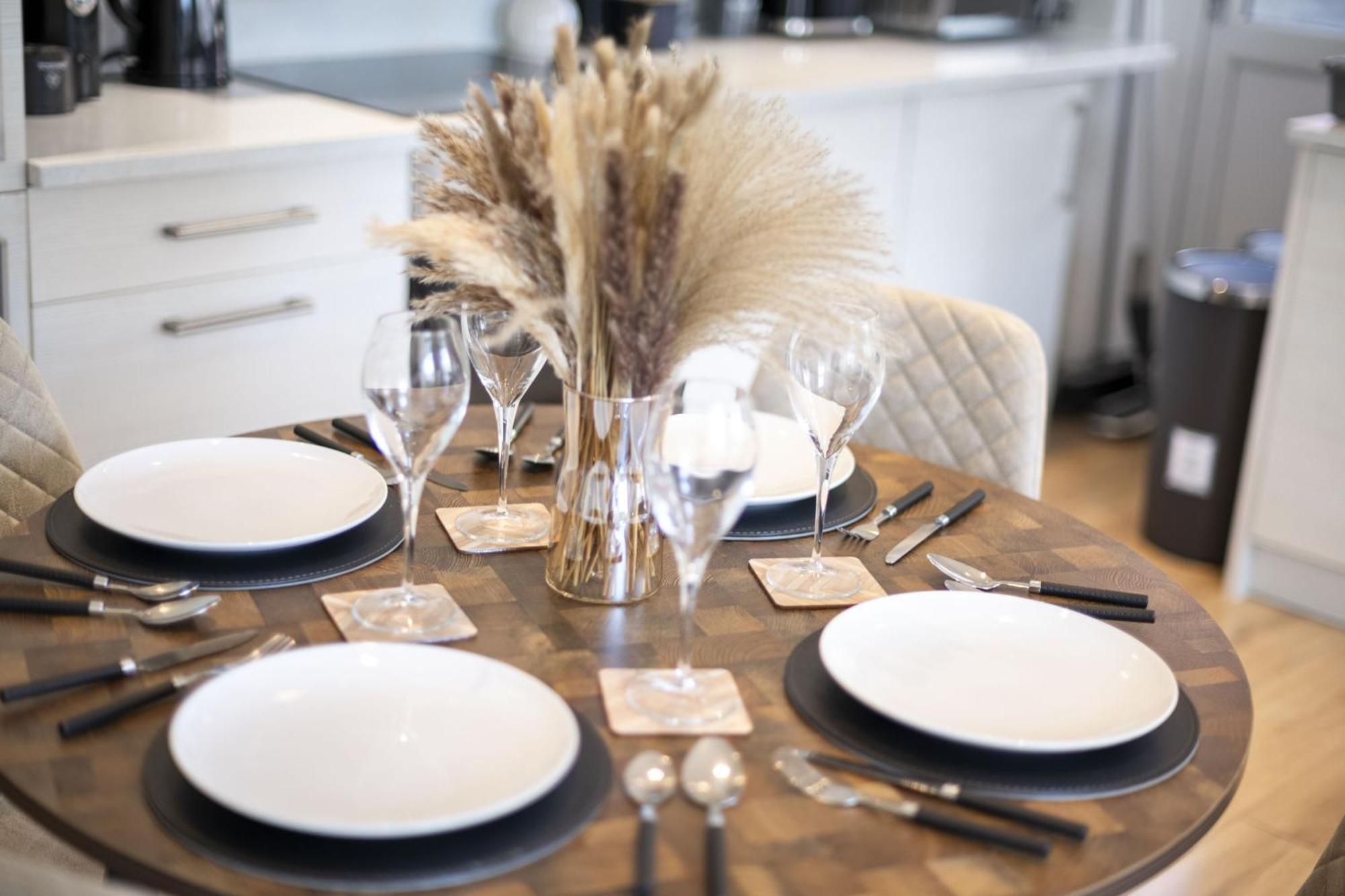 2 Bdr, Wembley Stadium, Parking, Family Friendly Апартаменты